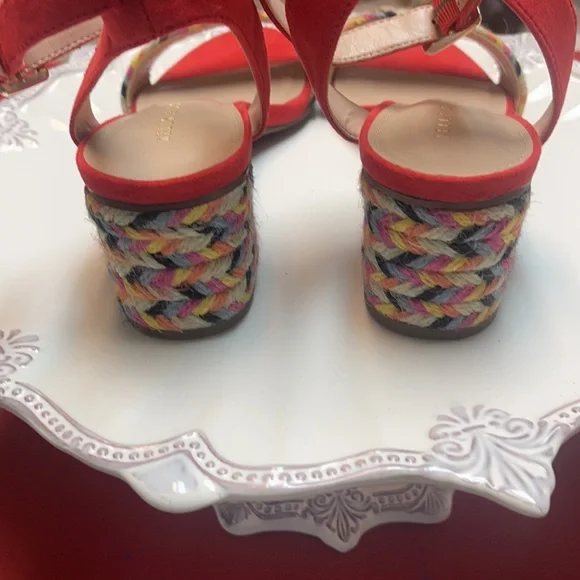 VERY CUTE KELLY & KATIE SANDALS - Picture 3 of 5